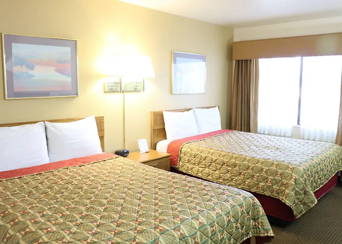 Highland Country Motel